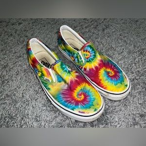 tie dye slip on vans 🌈
